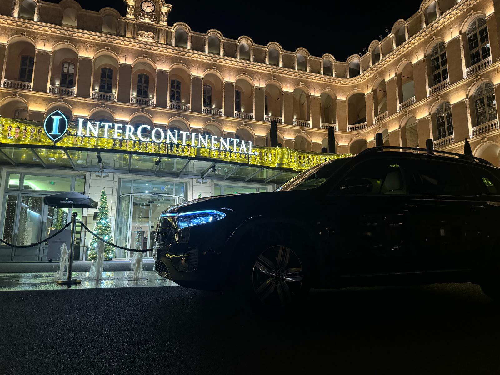 Mercedes EQB SO VTC Marseille - extérieur
